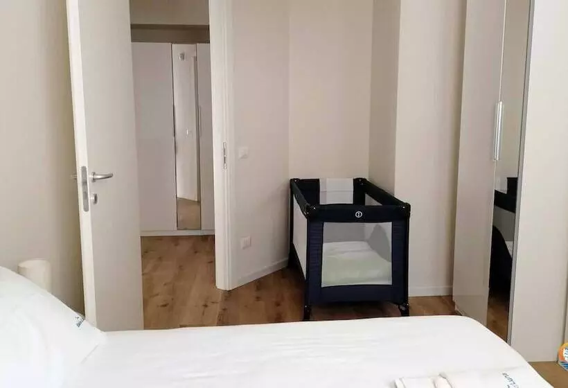 Aamiaismajoitus (B&B) Baia Di Luna