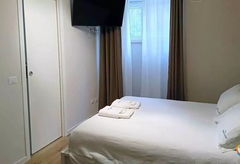 Aamiaismajoitus (B&B) Baia Di Luna