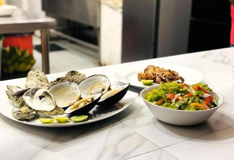 فندق Aussie Swiss