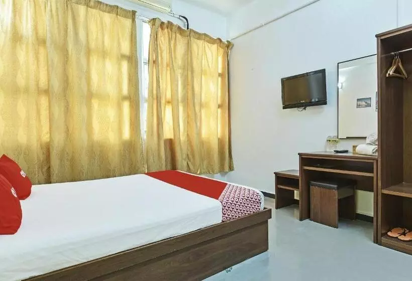 ホテル Oyo 90734 Tata Inn