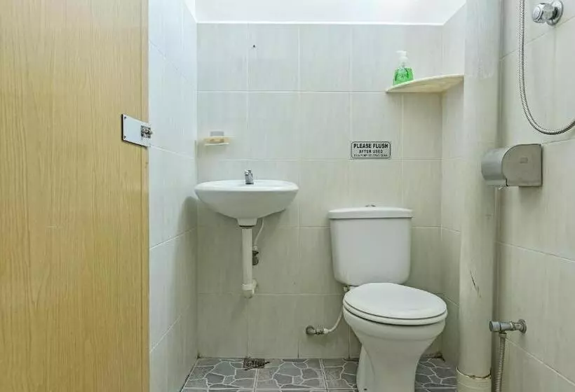 ホテル Oyo 90734 Tata Inn