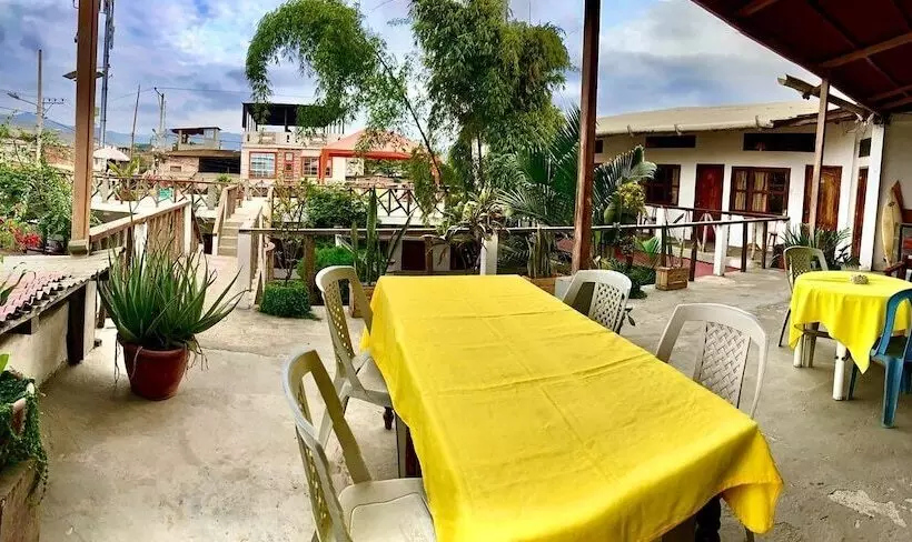 ペンション Hostal Machalilla