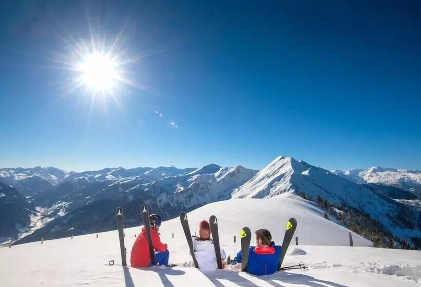 Wildbach Lodge Dienten