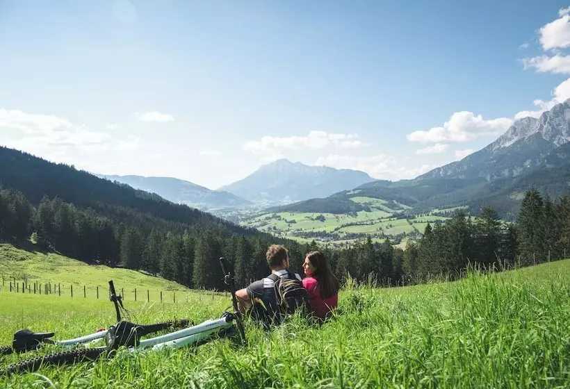 Wildbach Lodge Dienten