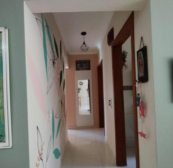 Bed and Breakfast Pernoites No Ateliê La Rosa I