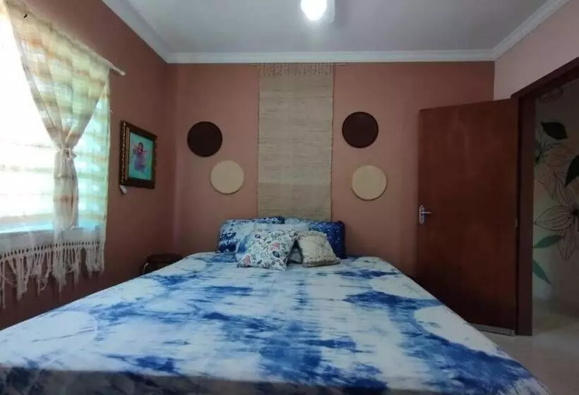 Aamiaismajoitus (B&B) Pernoites No Ateliê La Rosa I