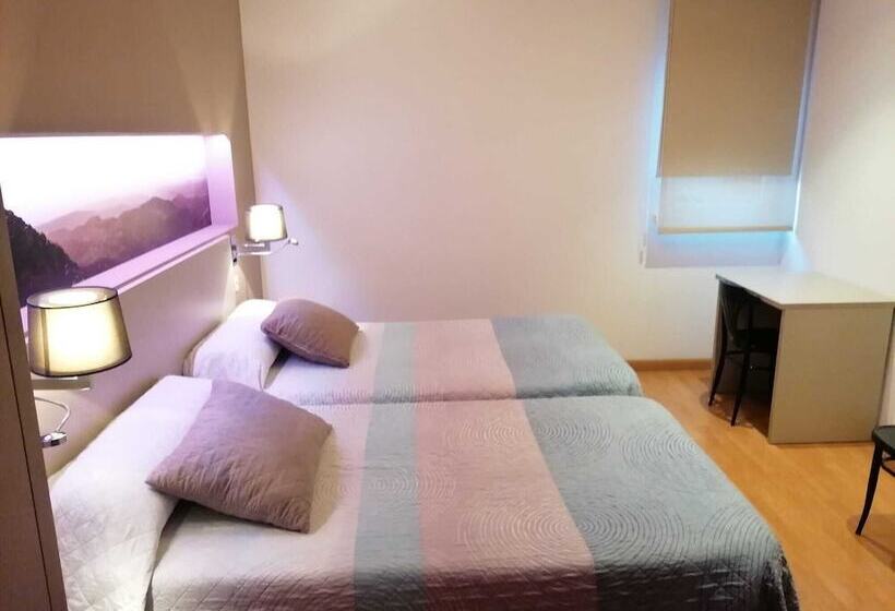 Hello Villarreal Pension