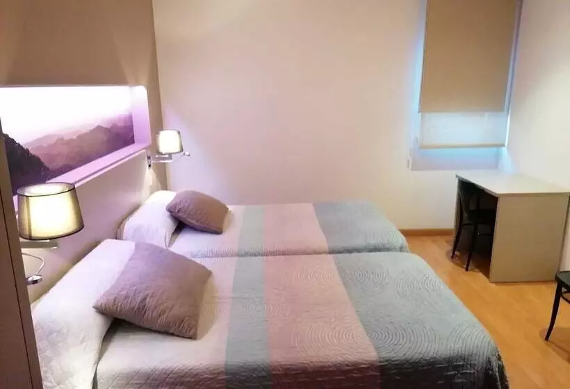 Hello Villarreal Pension