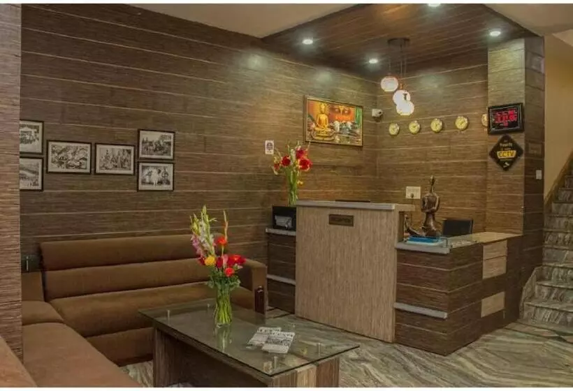 Hotelli Jade Retreat