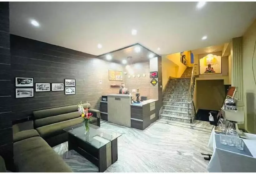 Hotelli Jade Retreat