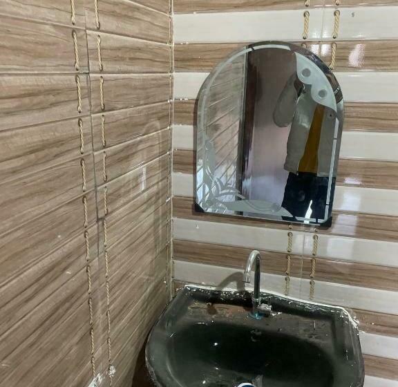 Отель Oyo Home  Dream Palace