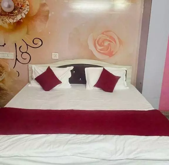 ホテル Oyo Home  Dream Palace
