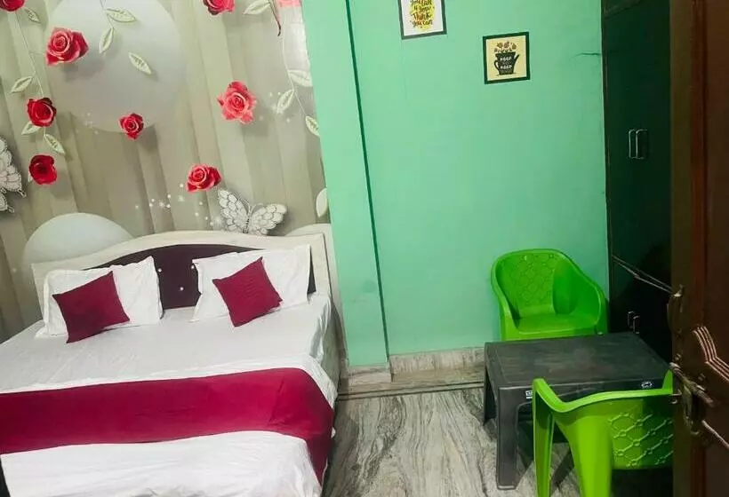 ホテル Oyo Home  Dream Palace