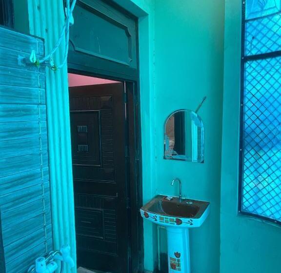 בית מלון כפרי Oyo Home  Dream Palace