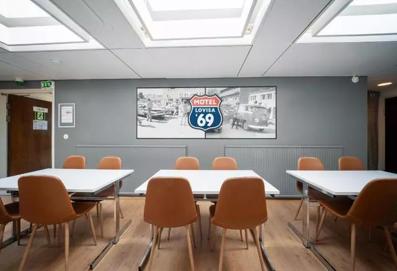 Motel  69 Lovisa