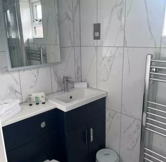 ユースホステル The Flyford