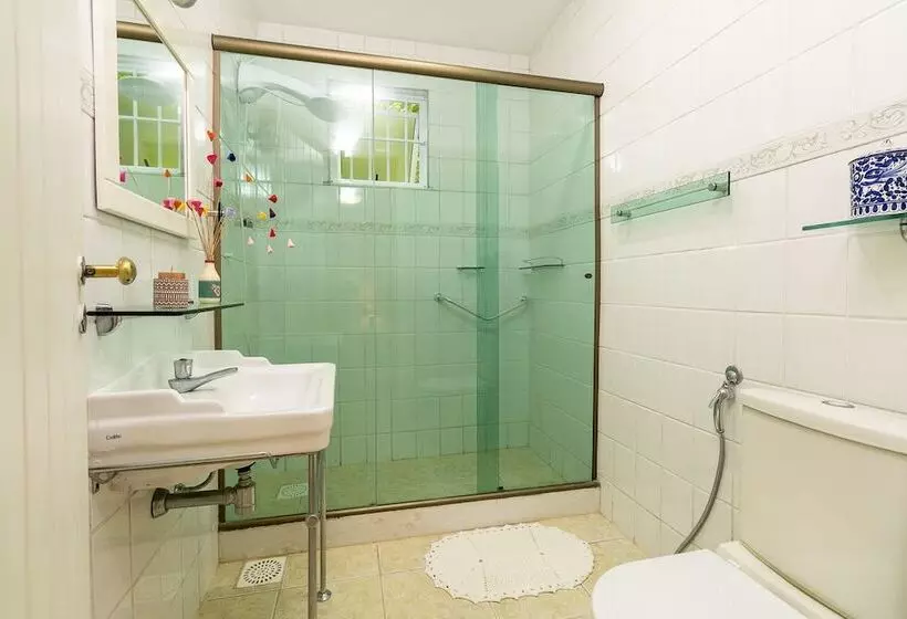 هتل Casa Amarela
