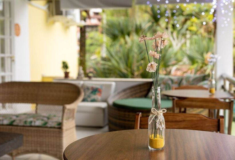 فندق Casa Amarela