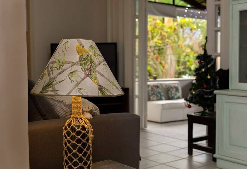 فندق Casa Amarela