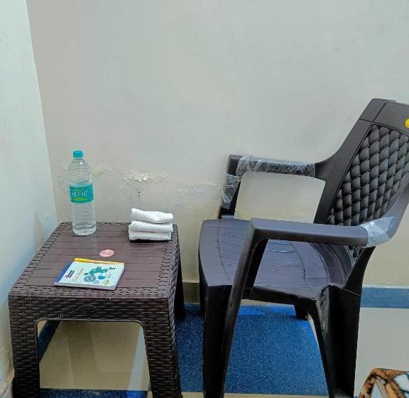 בית מלון כפרי Oyo 80848c Pride Inn