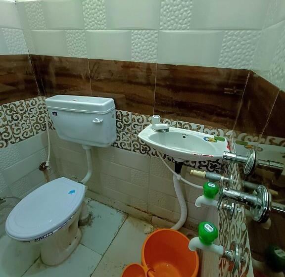 בית מלון כפרי Oyo 80848c Pride Inn