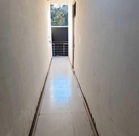 בית מלון כפרי Oyo 80848c Pride Inn