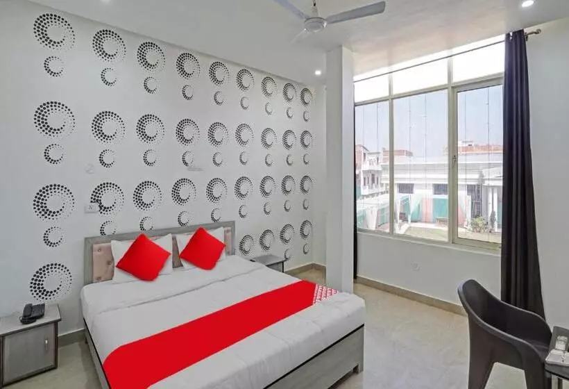 هتل Oyo Flagship 80829 Sidhi