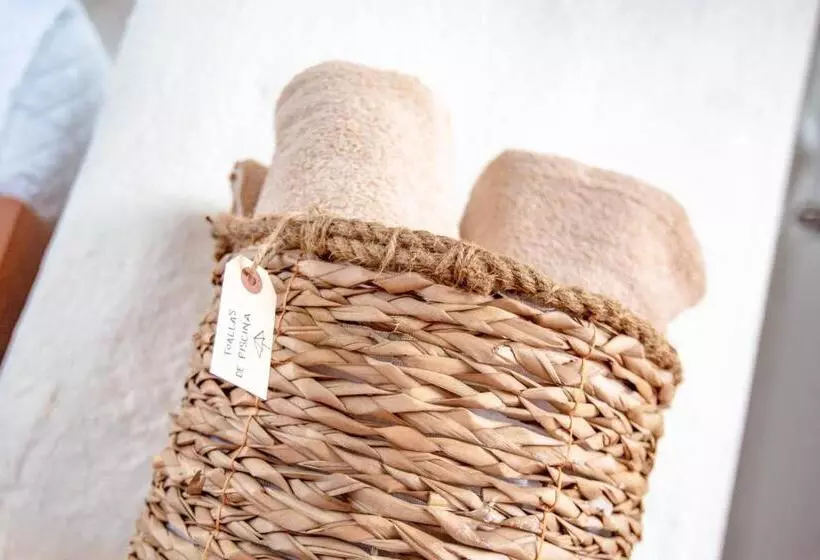 Buen Camino Hotel, San Mateo