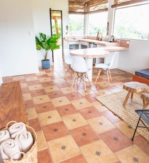 Buen Camino Hotel, San Mateo