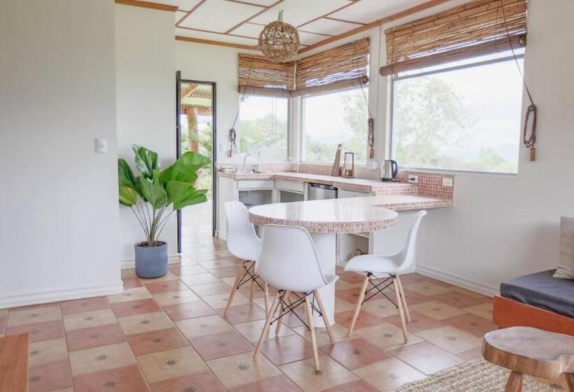 Buen Camino Hotel, San Mateo