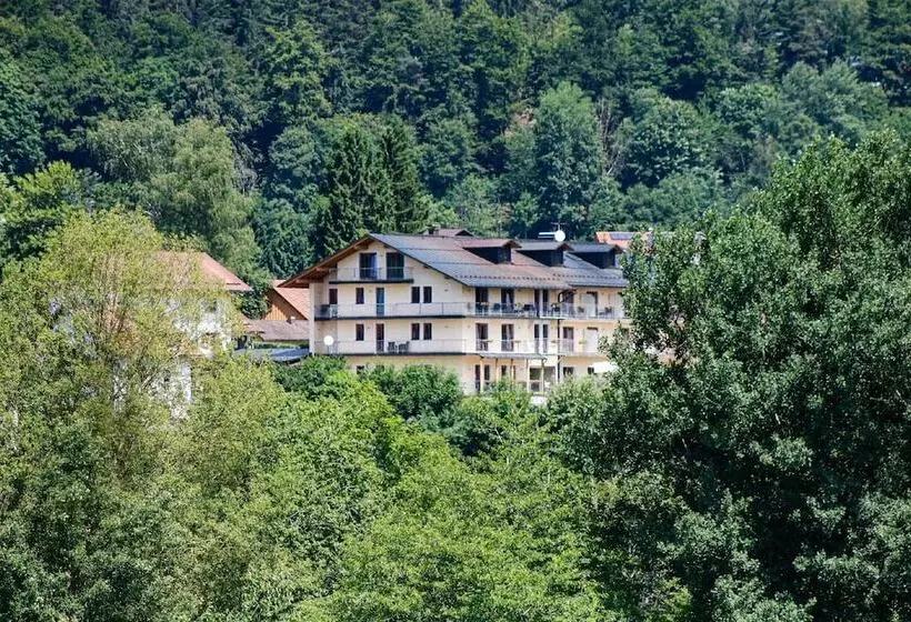 Hotelli Das Palmberger