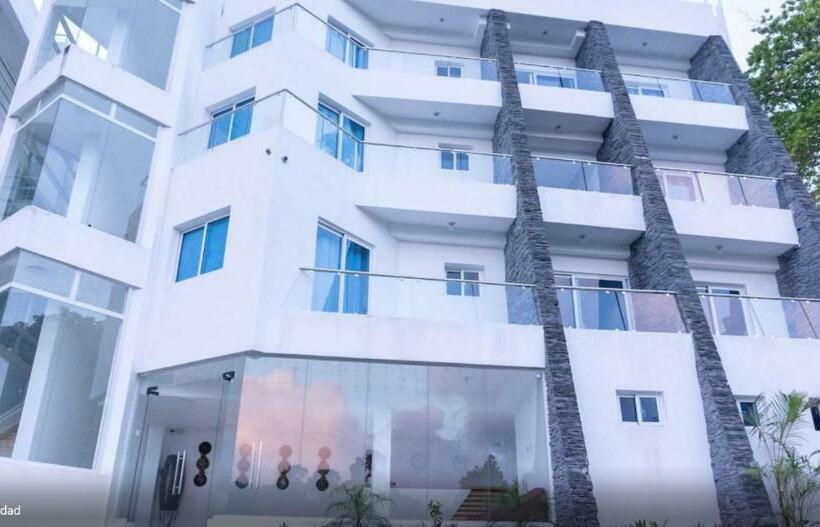 Samaná Suites Hotel By Croma