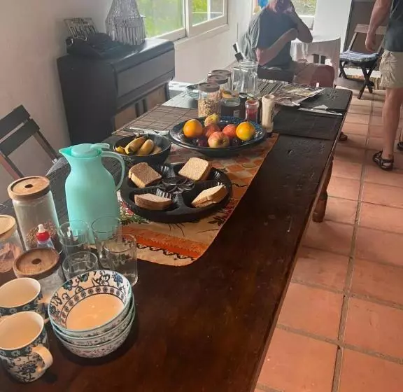 Majatalo Guesthouse Entre Campo Y Mar