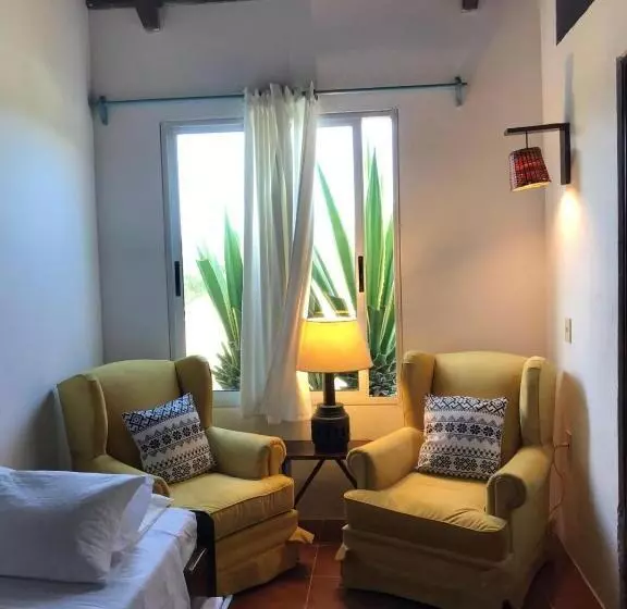 Majatalo Guesthouse Entre Campo Y Mar