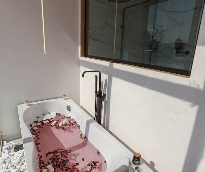 پانسیون Pyramids Villa Inn