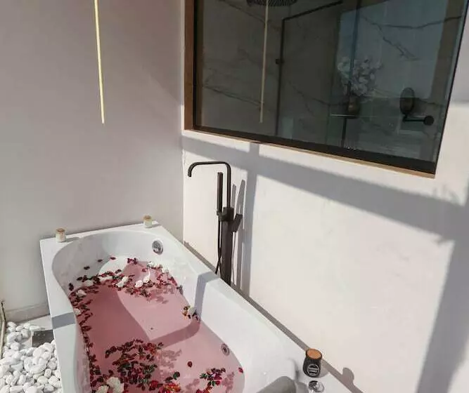 پانسیون Pyramids Villa Inn