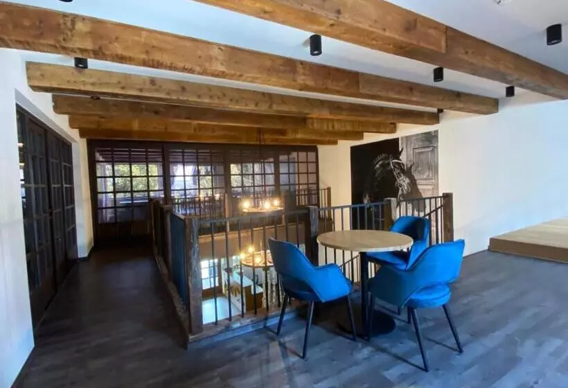 Aamiaismajoitus (B&B) A Fogadó