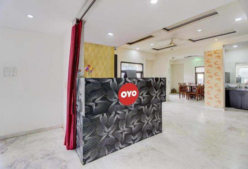 ホテル Flagship Gandharva Lodging