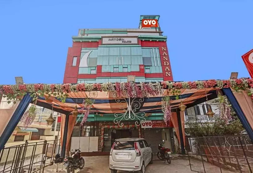 ホテル Oyo Flagship Shri Nanadan Palace