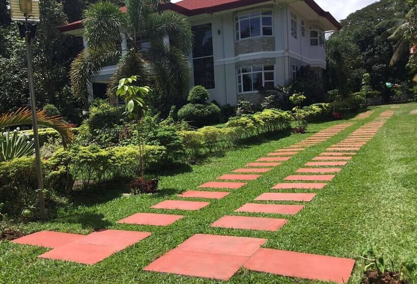 Общежитие Camiguin Lanzones Resort