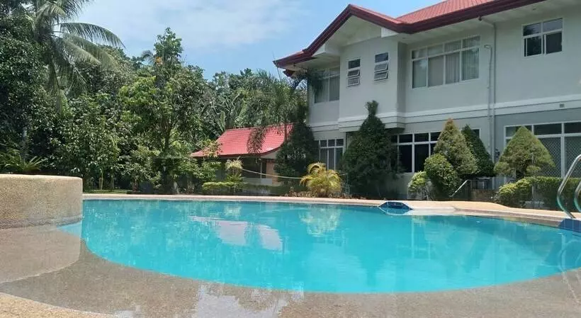 ユースホステル Camiguin Lanzones Resort