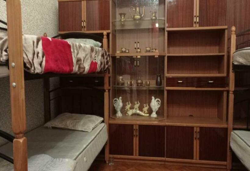 هاستل R & R International