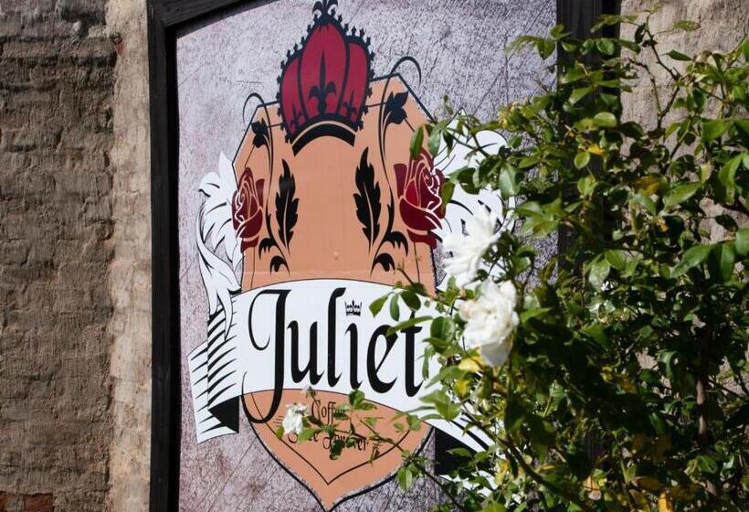 Bed & Breakfast Castle De Wildt