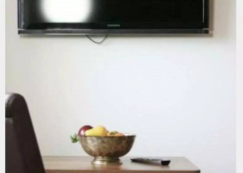 Kapselihotelli L Ulivo Italienische Restaurant Und Pension