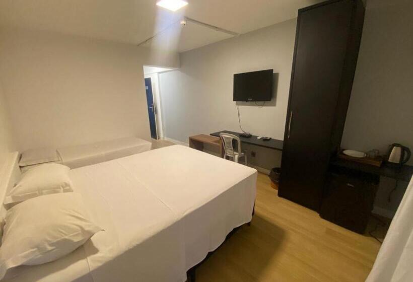 Отель Garvey Park