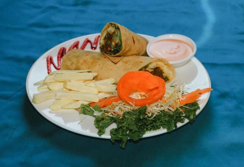 فندق Lotus Club Boutique