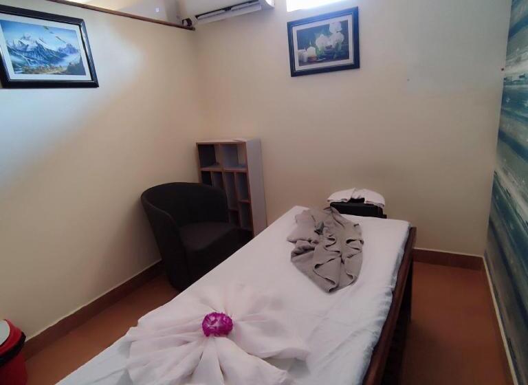 فندق Lotus Club Boutique