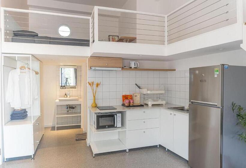 هتل M Village Lê Văn Sỹ