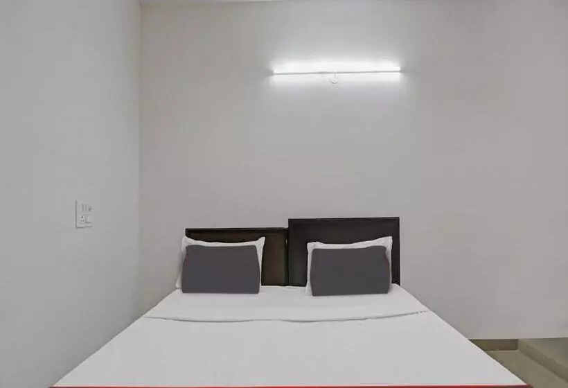 Hotelli Spot On Mt White House