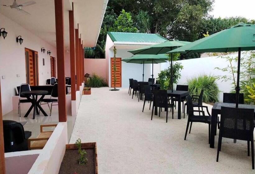 پانسیون Saima Inn